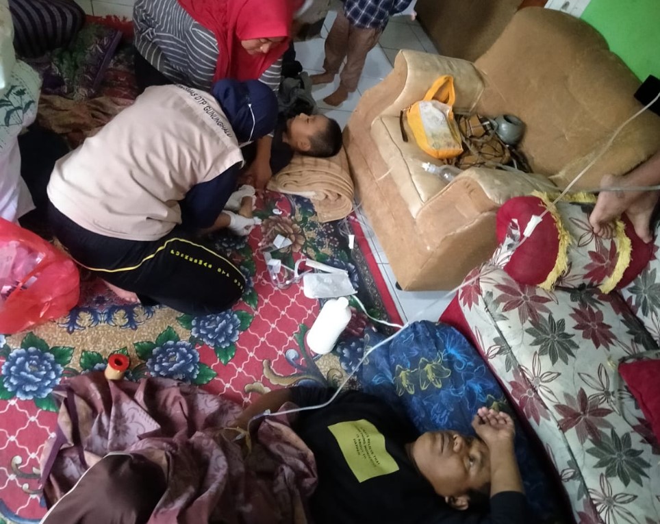 77 Orang Warga Bandung Barat Keracunan Nasi Boks  