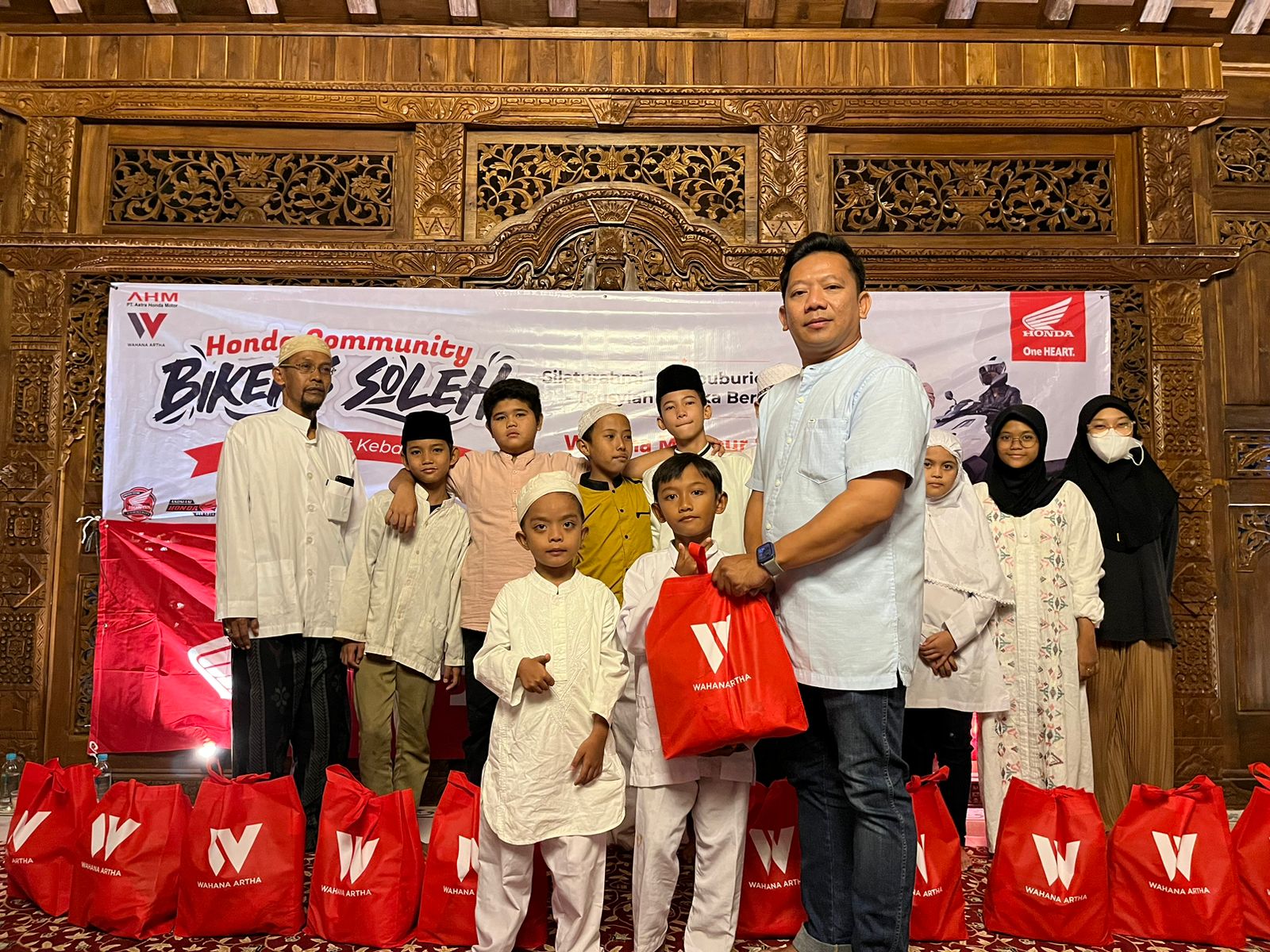 Cara Komunitas Honda Isi Bulan Ramadhan, Berbagi Rejeki dengan Donasi