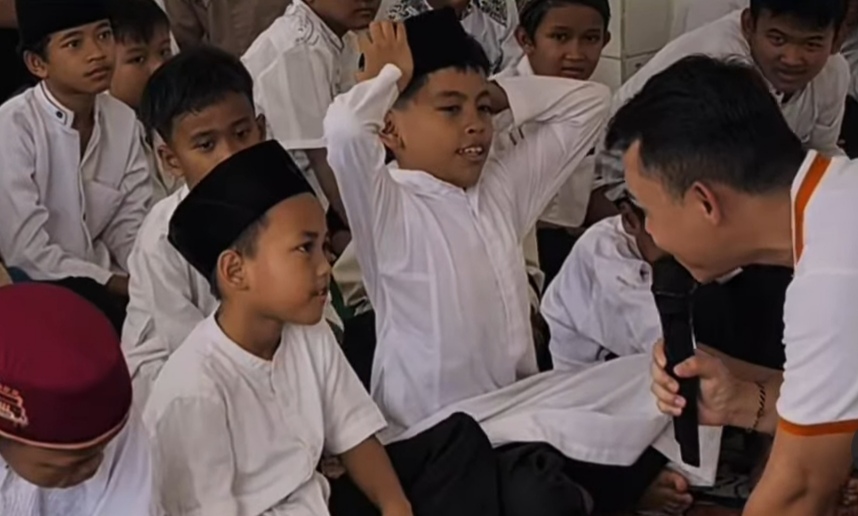 Bangkit dari Trauma, Anak-Anak Korban Banjir Bekasi Diberi Motivasi Hingga Permainan Interaktif