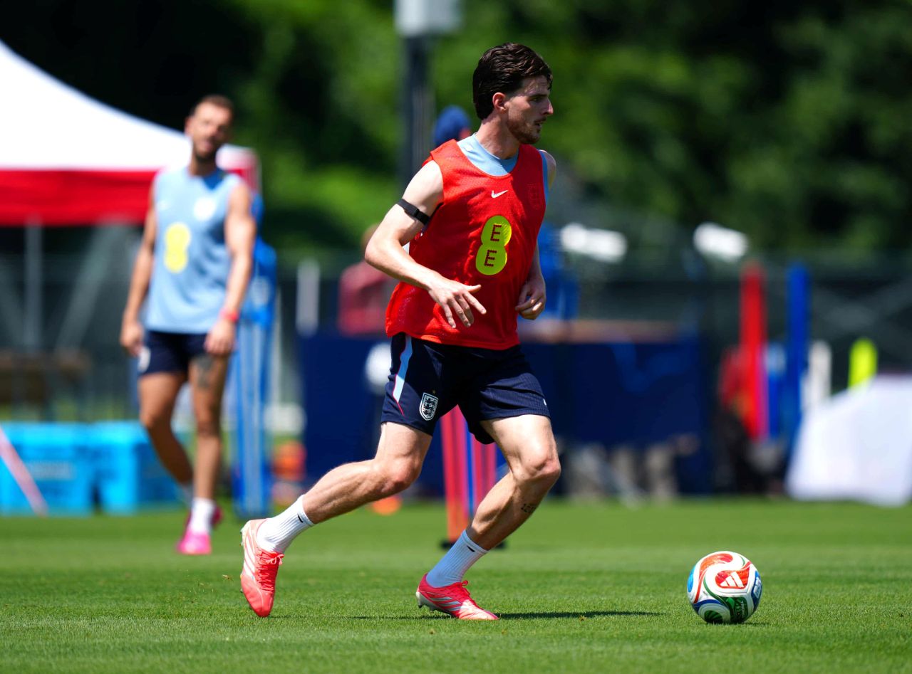 Jelang Inggris vs Ghana, Declan Rice Ungkap Cedera yang Disembunyikan Berbulan-Bulan
