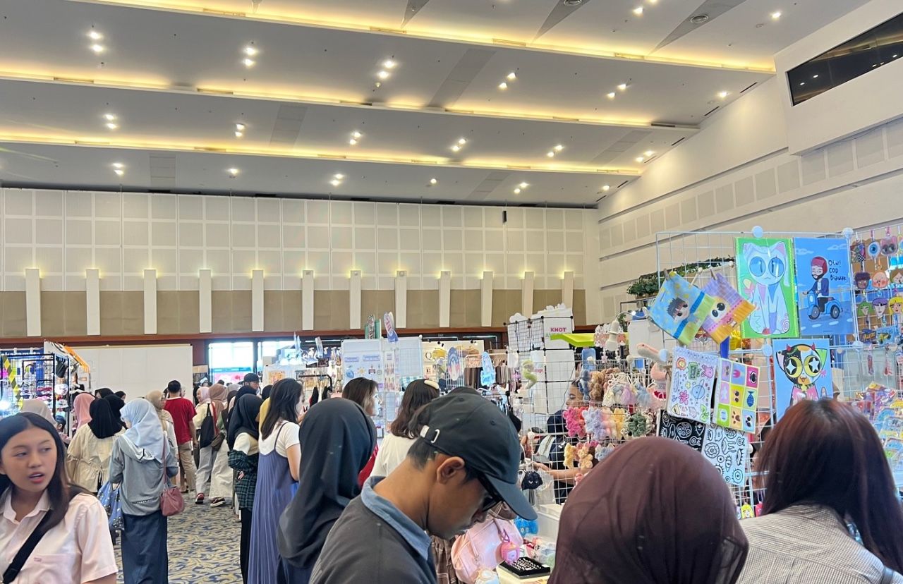 Merchandise K-Pop Incaran Merch Hunter Hadir dalam OMO Market x Livin’ Fest 