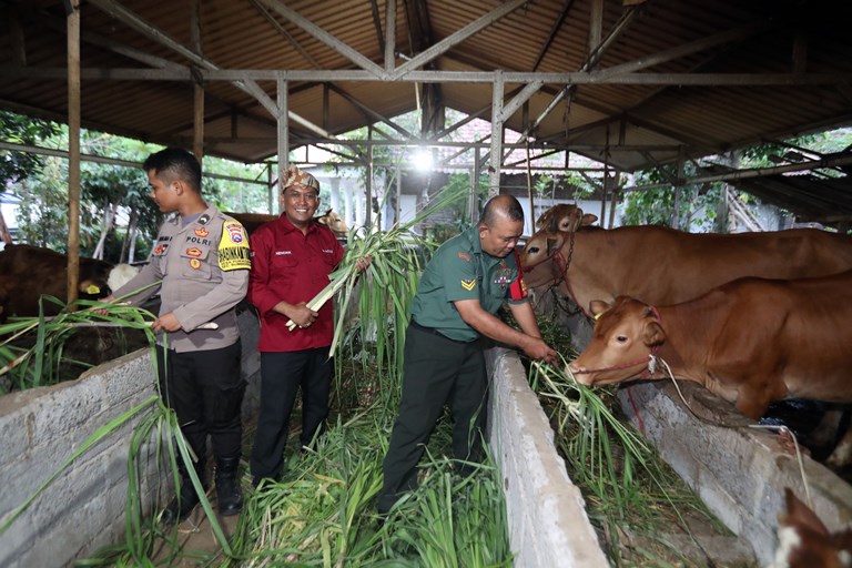 Tiga Pilar di Desa Purwosono, Sumbersuko, Lumajang: Lawan Pencurian Sapi dengan Garasi Ternak