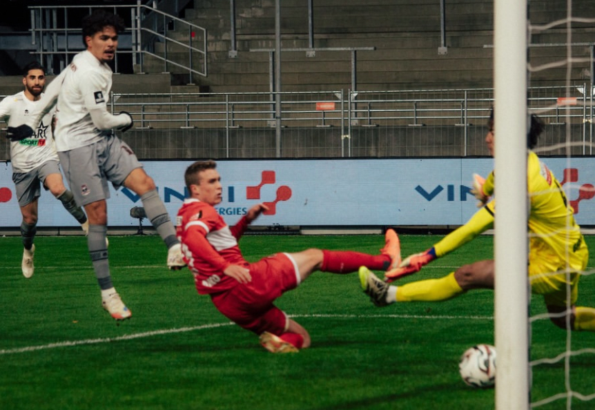 Jadi Pahlawan FC Dender: Ragnar Oratmangoen Cetak Rekor Baru di Liga Belgia, Kandidat Pelatih Baru Timnas Takjub