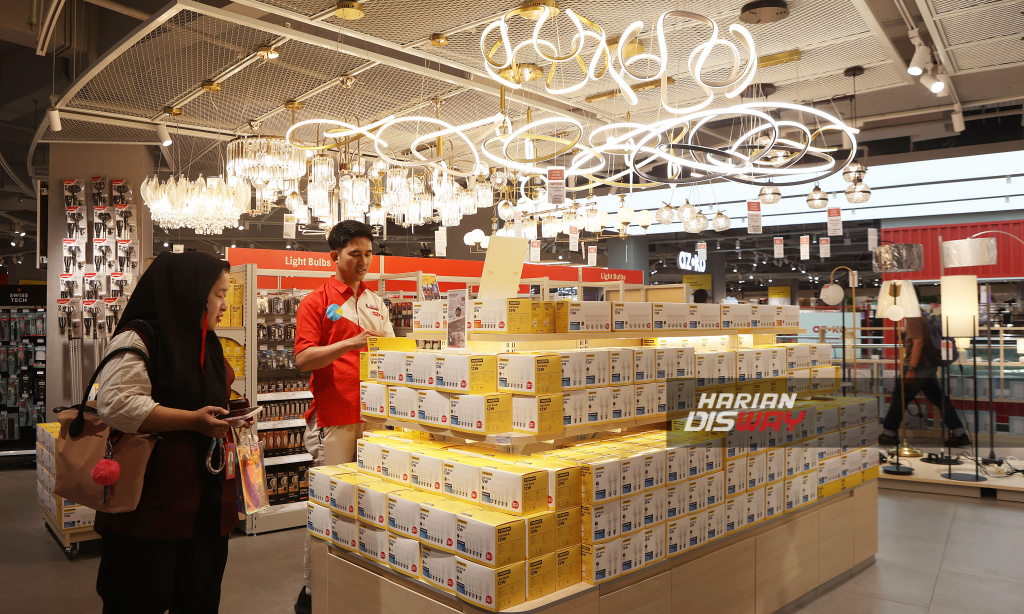 Tiga Dekade Menjadi Kawan Selamanya Keluarga Indonesia