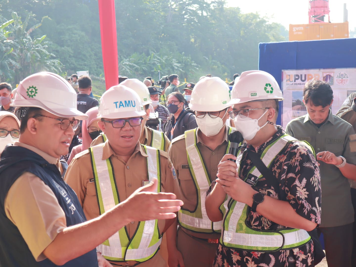 Anies Targertkan Pembangunan Saringan Sampah di Sungai Ciliwung - Cisadane Rampung 2023