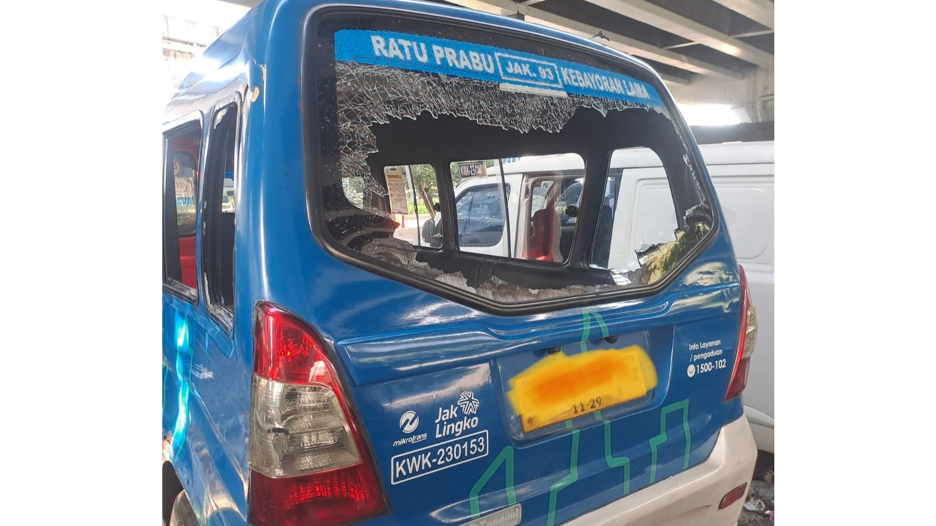 JakLingko Tabrakan dengan Motor di Andara, Satu Orang Tewas