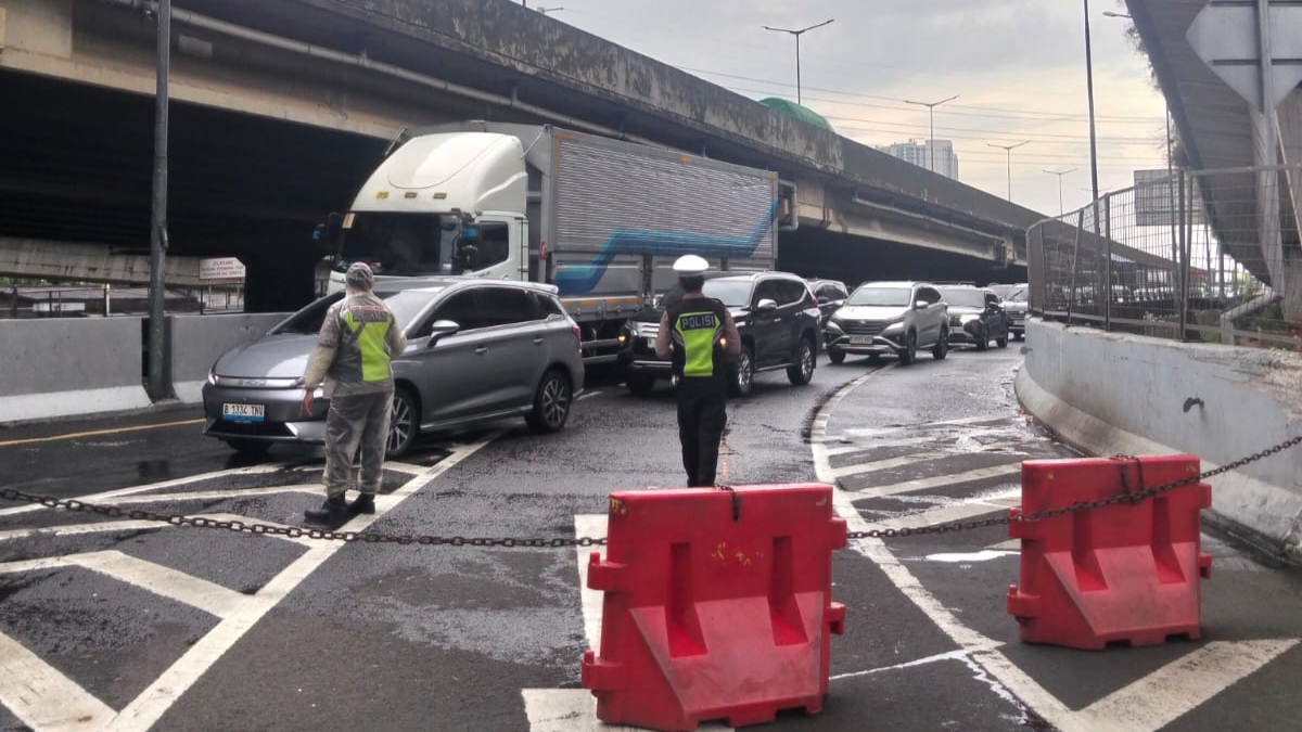 Dishub Soal Penutupan Exit Tol Rawa Buaya Pakai Rantai: Pengurai Kemacetan, Bukan Tindakan Liar