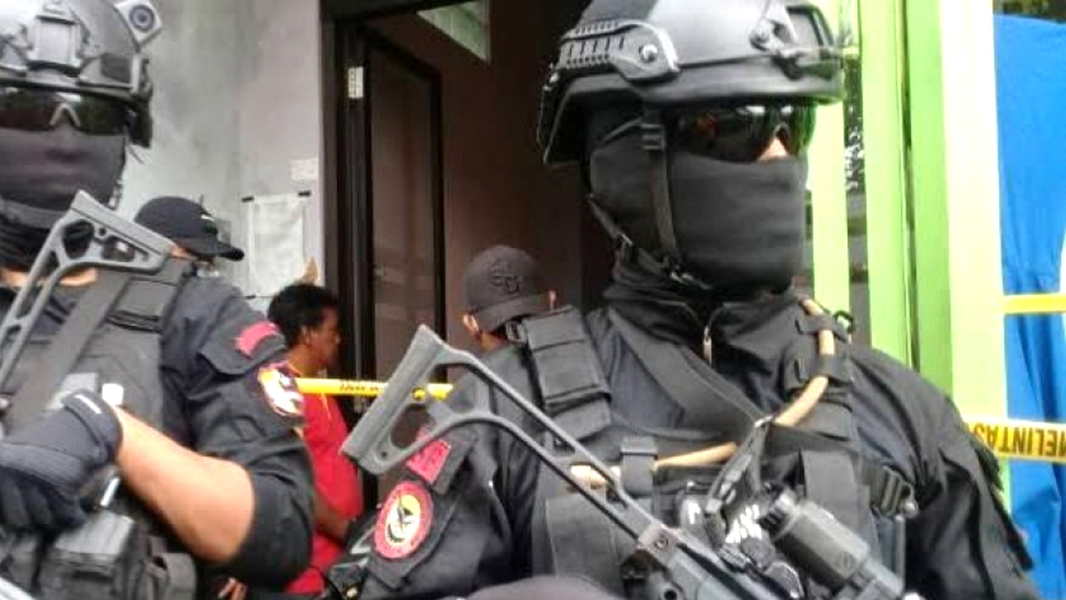 Dua Orang Teroris Tewas Usai Ditembak Densus 88 di Lampung