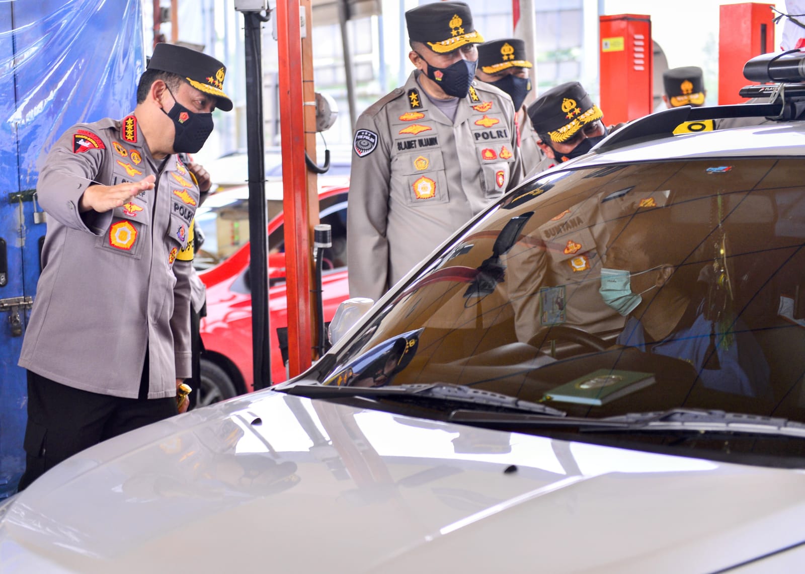 Kapolri Sosialisasi One Way di Jalan Tol Diperpanjang Hingga Esok Pagi