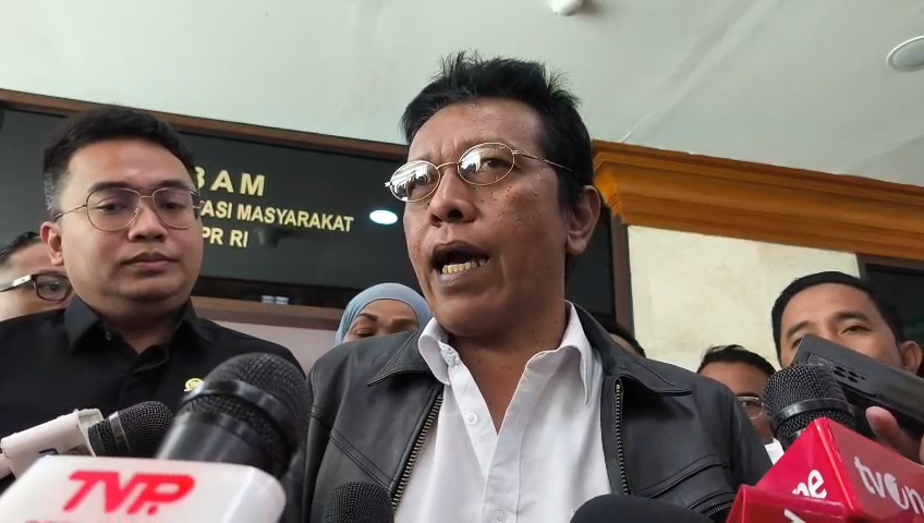 Adian Napitupulu: Negara Belum Sanggup Sediakan Lapangan Kerja, Pelaku Thrifting Jangan Dulu Ditindak