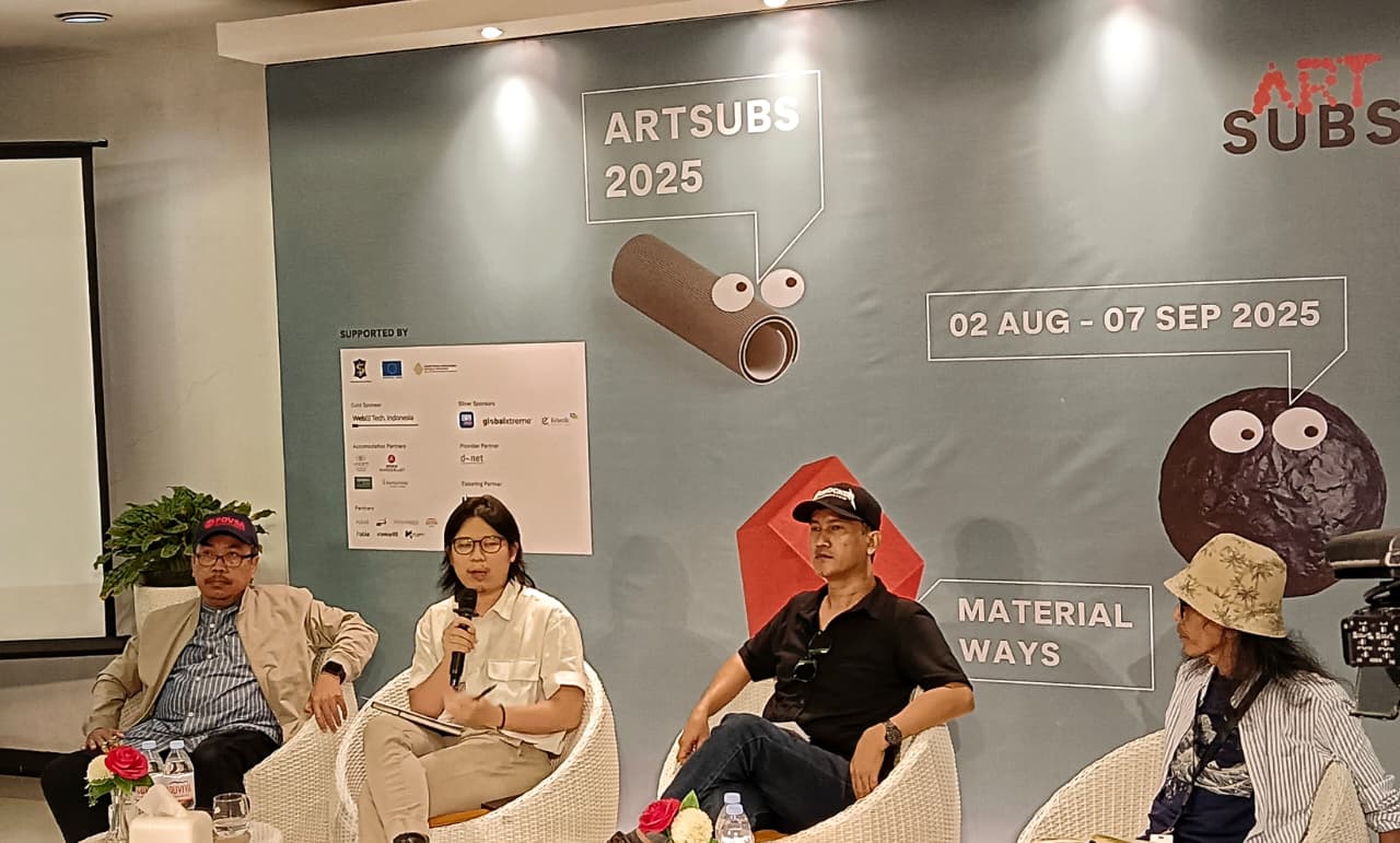 Diskusi Publik ARTSUBS 2025, Pendidikan Seni Rupa Indonesia dan Industri Kreatif