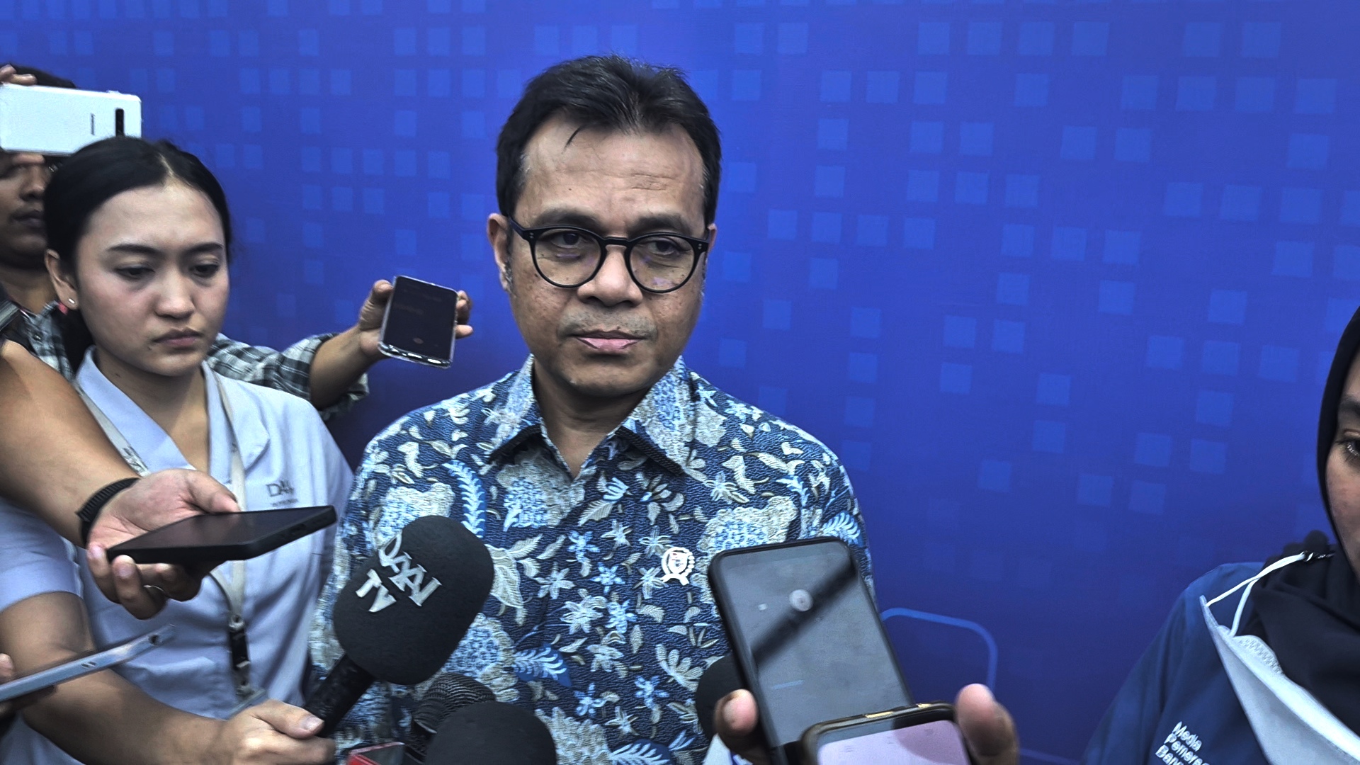 WamenKomdigi akan Take Down Lowongan Kerja yang Terindikasi Scam Judol