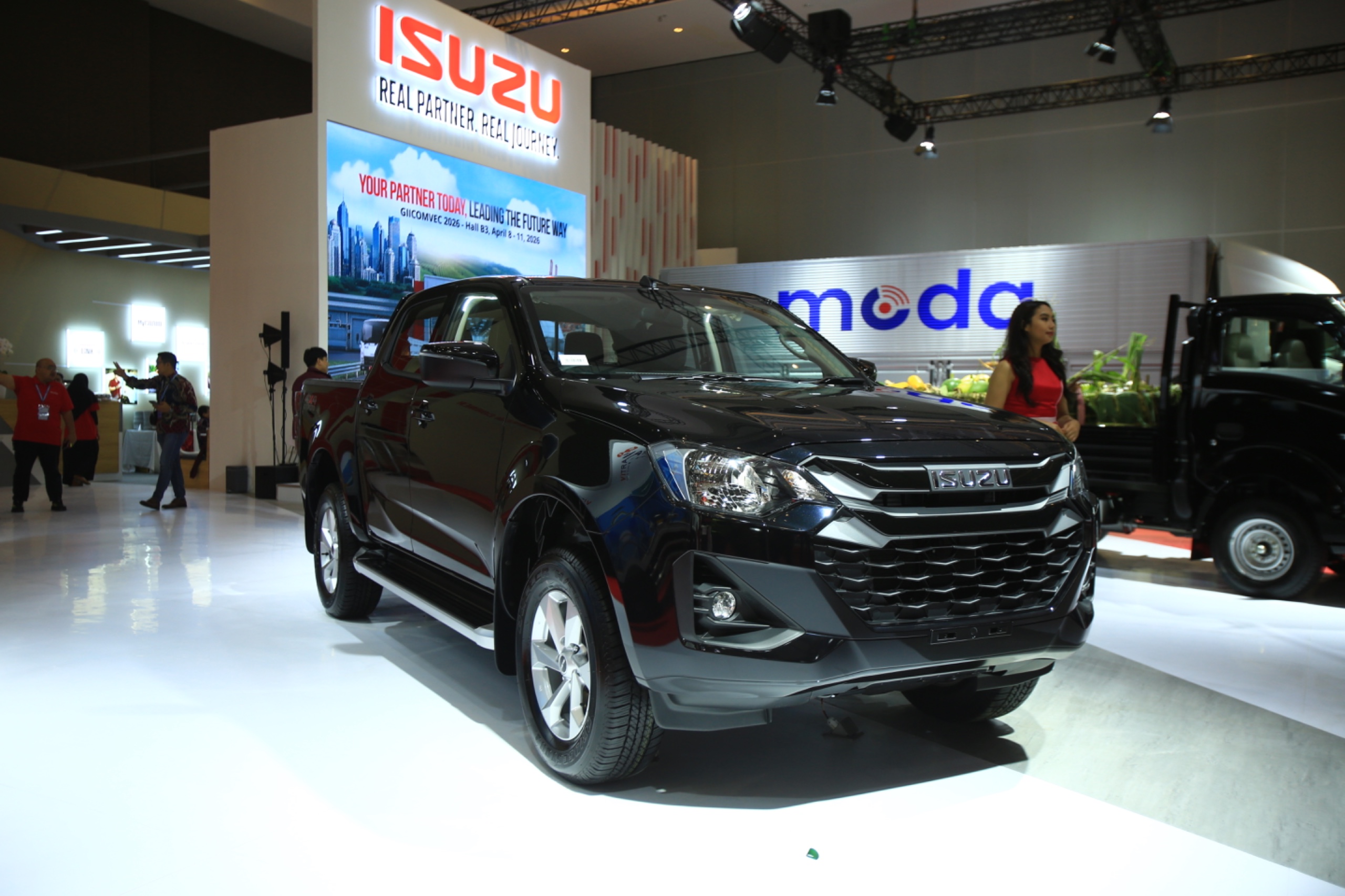 Isuzu D-Max Rodeo Debut di GIICOMVEC 2026, Siap Kerja Berat dengan Safety dan Performa Tangguh