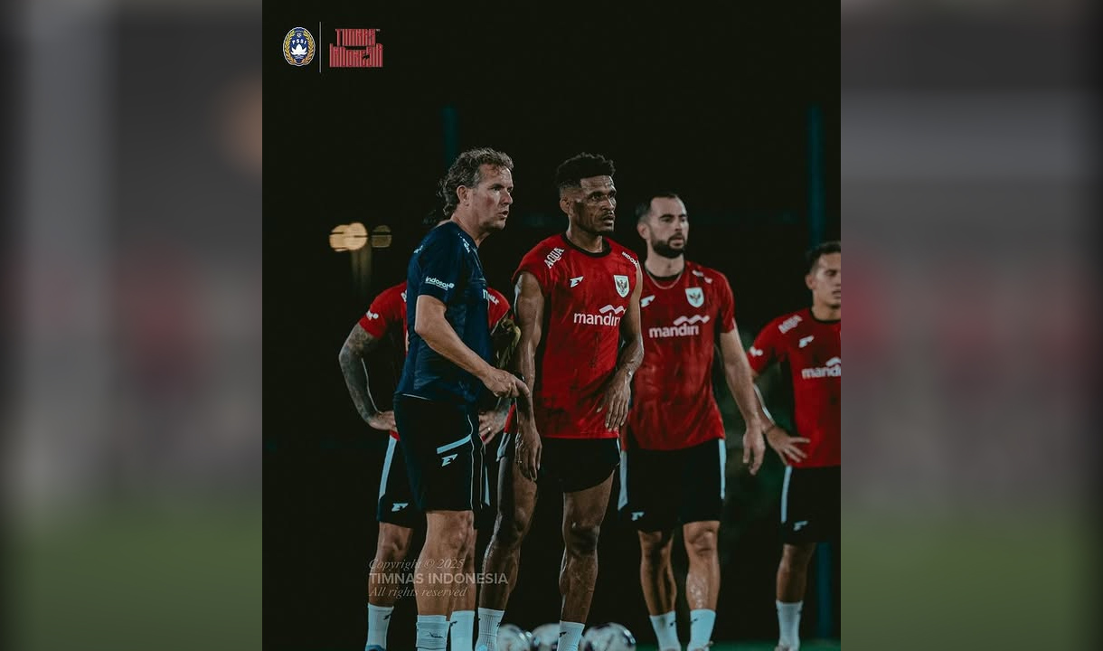 GILAA! Pagi Ini Alex Pastoor Latih Taktik Timnas Sangat Tegas, Nasionalisme Paes Buat Merinding, Striker Irak Cidera