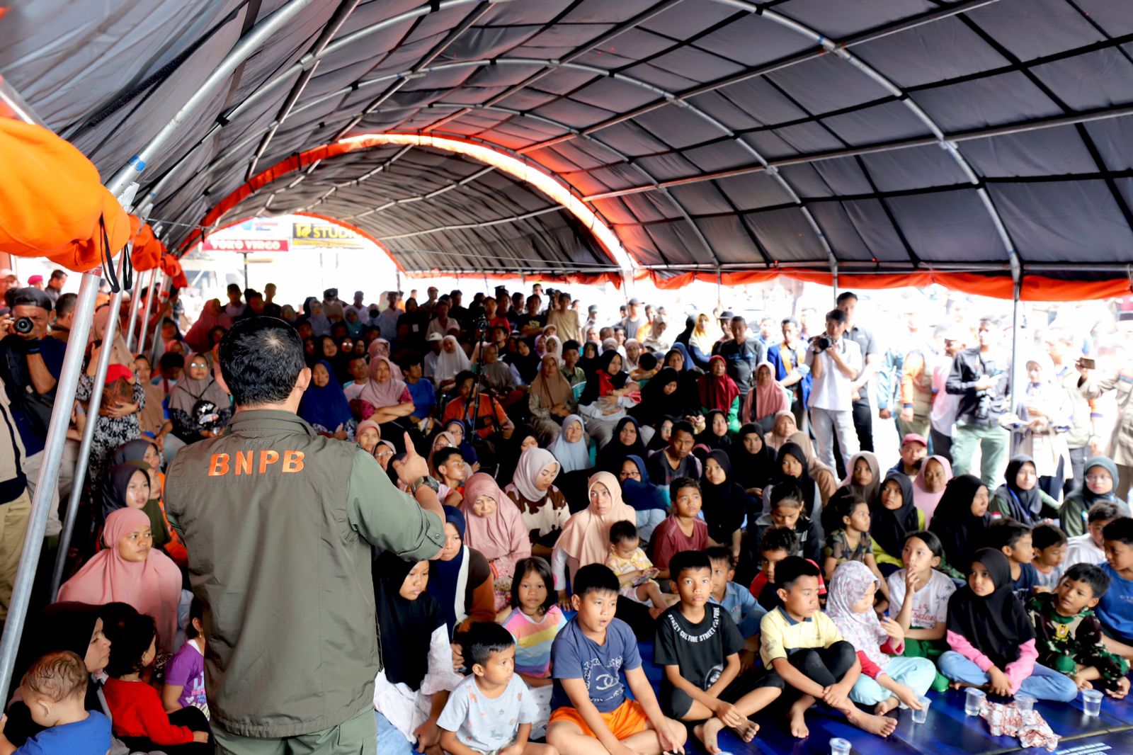 Banjir Lahar Hujan Sumatra Barat Telan 67 Korban Jiwa, BNPB Terus Upayakan Evakuasi Korban