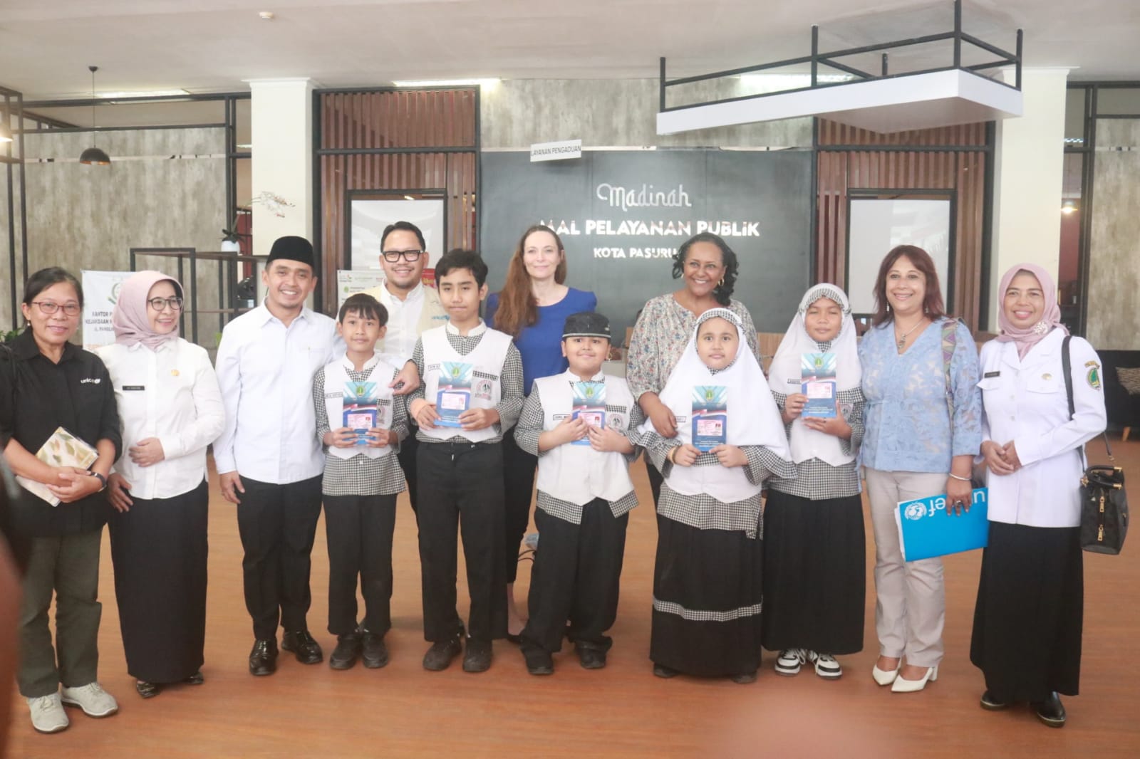 Tim UNICEF Datang ke Kota Pasuruan Memastikan Pelayanan Administrasi untuk Anak-anak 