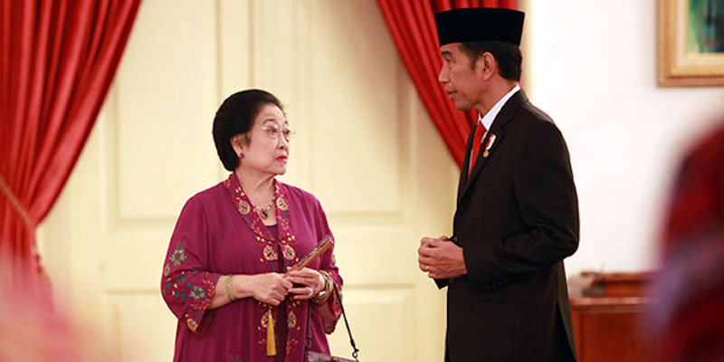 Kata Jokowi Soal Ganjar Capres PDIP, Megawati Intrusikan Kader Kibarkan Bendera Moncong Putih di Rumah 