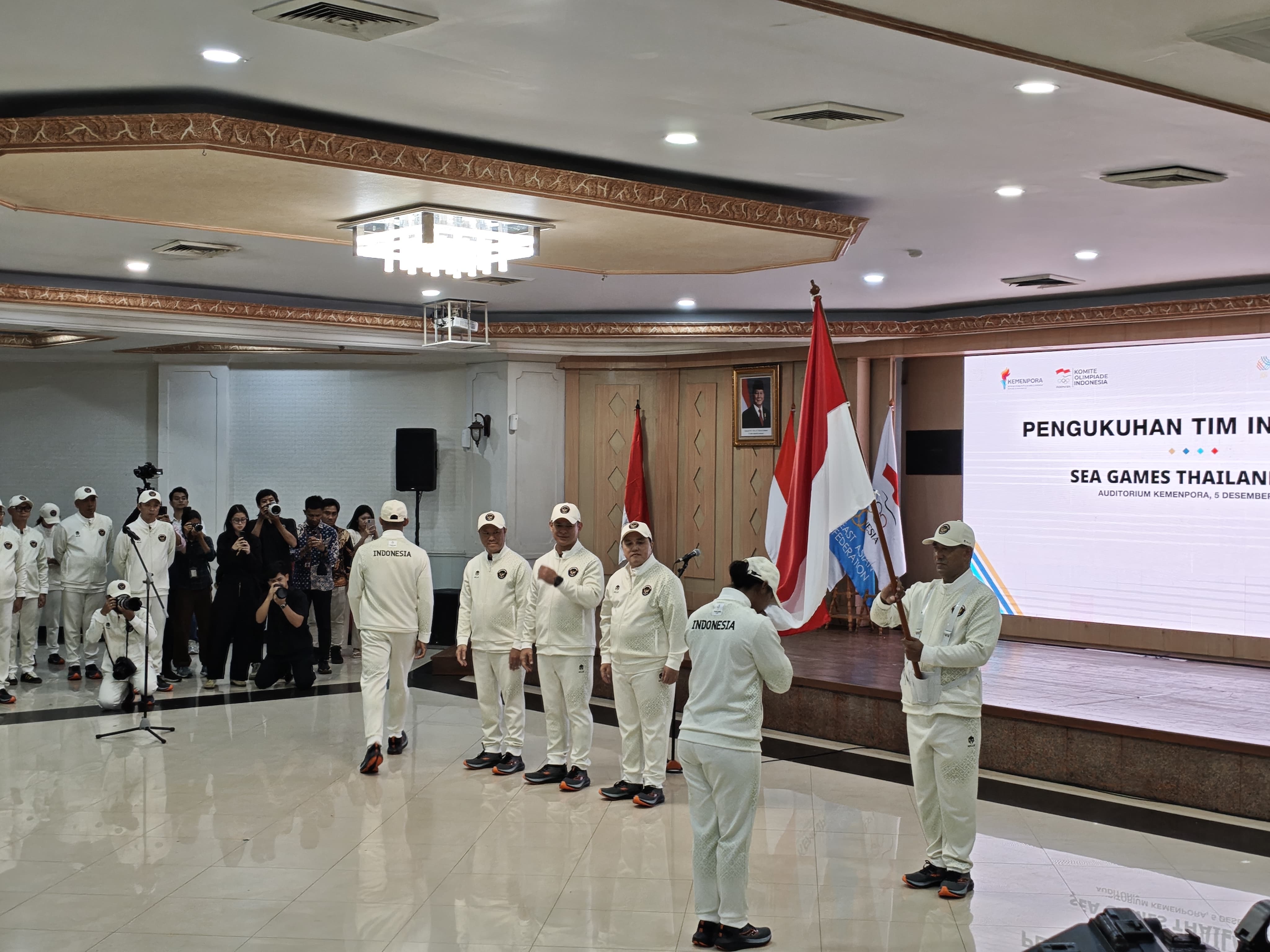 Resmi! 900 Atlet Indonesia untuk SEA Games Thailand 2025 Dikukuhkan, Erick Thohir: Berjuang Angkat Martabat Bangsa