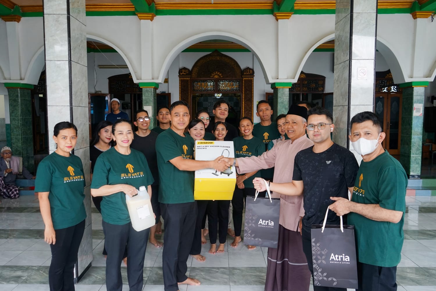 Atria Hotel Malang Gelar CSR Jelang Ramadan