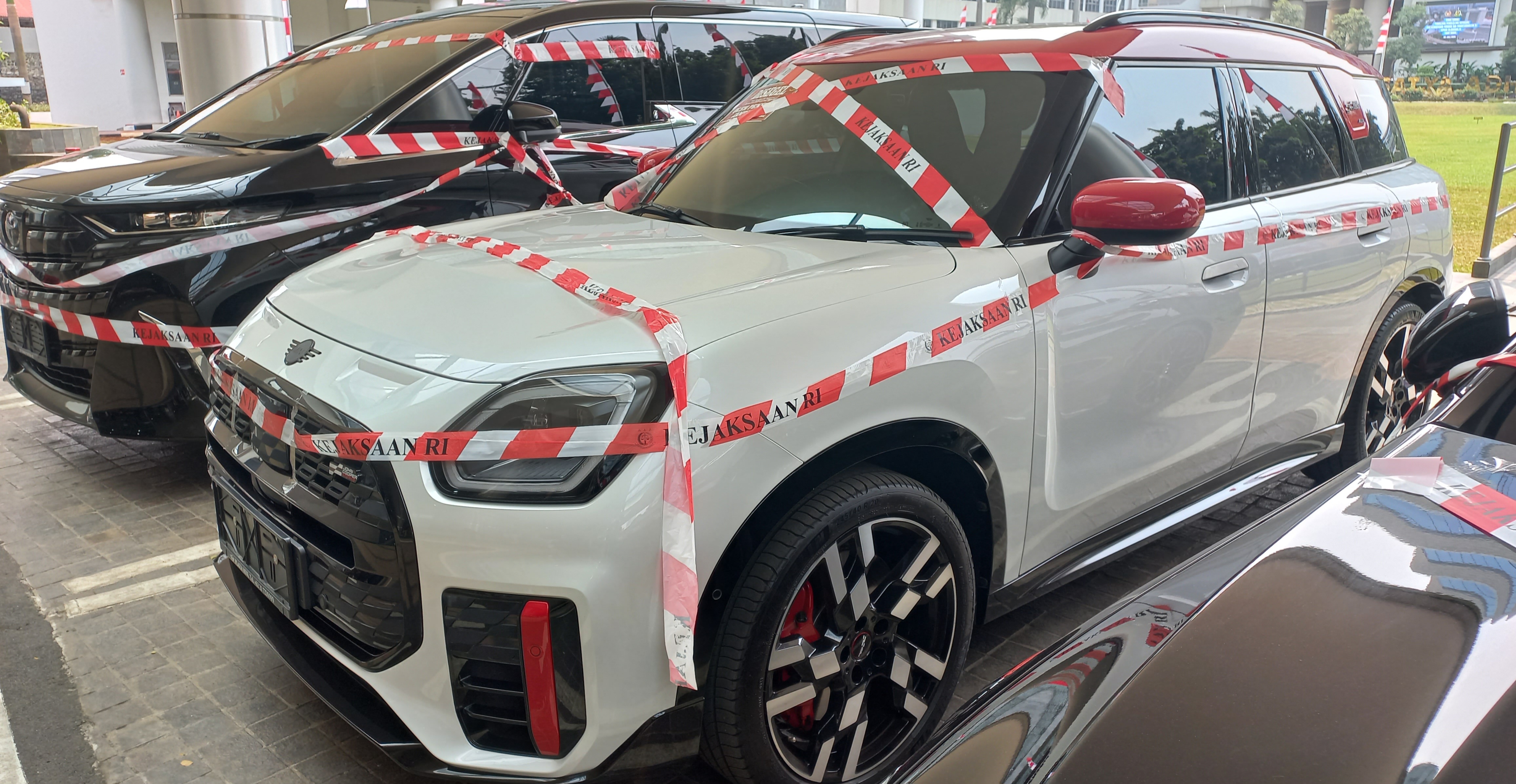 5 Mobil Mewah Milik Rizal Chalid Tak Berplat Nomor, Kejagung Ungkap Alasannya!