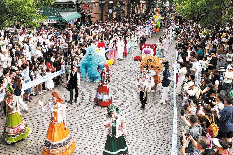 ’’Kota Es’’ Harbin Menghangat, Wisatawan Asia Tenggara Membeludak
