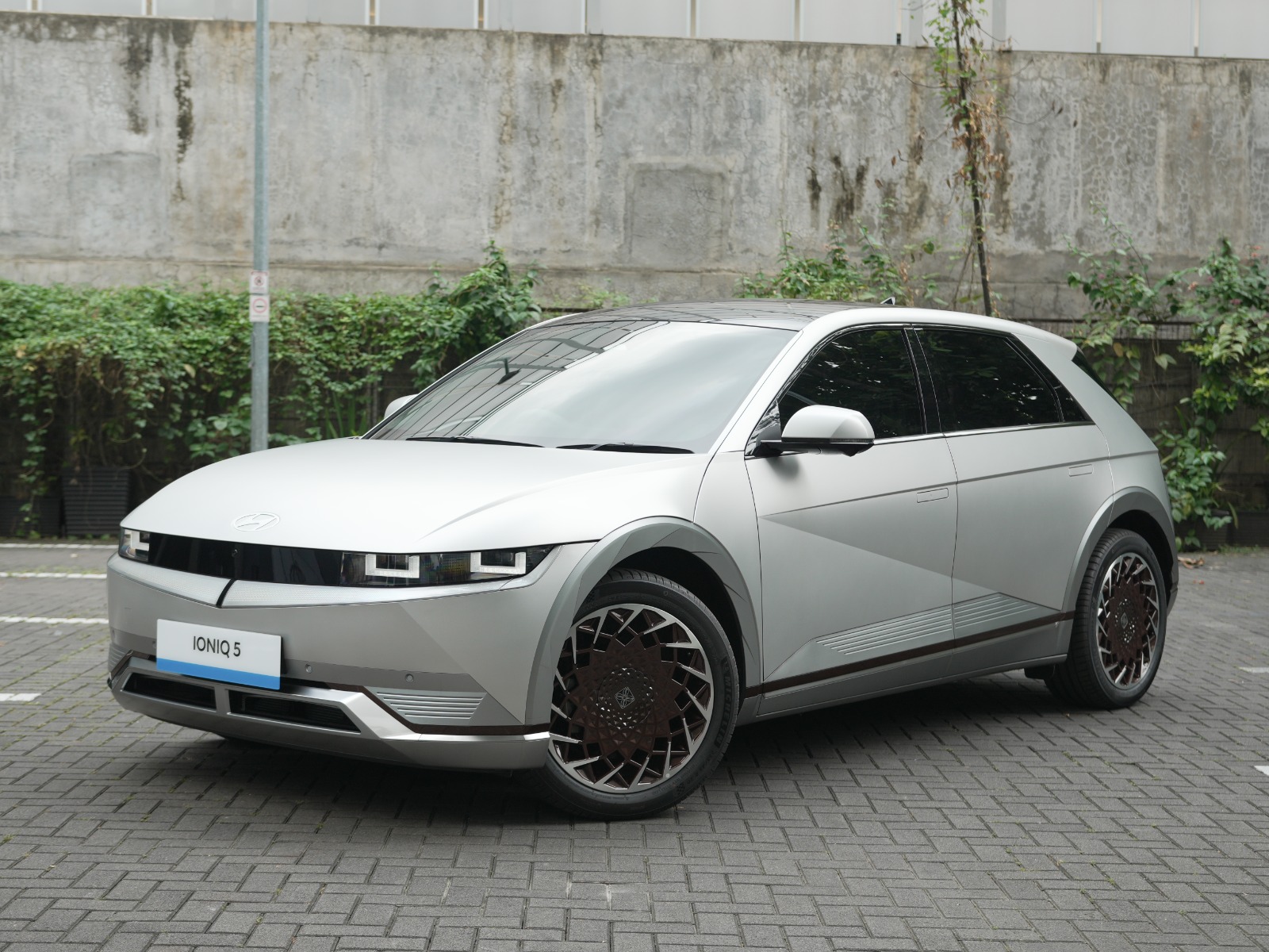 Daftar 7 Mobil Listrik dengan Fast Charging Tercepat, Bisa Ngecas Hampir Secepat Isi Bensin