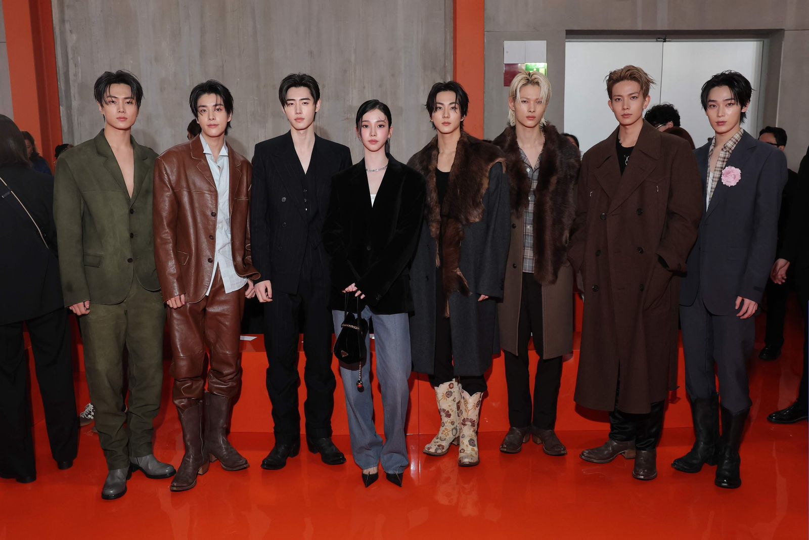 Gaya Fashion ENHYPEN dan Karina aespa di Milan Fashion Week 2026 Jadi Tren Dunia