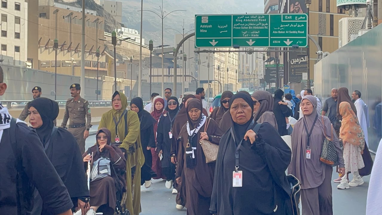 Serangan Houthi Ganggu Penerbangan, 8 Warga Depok Masih Tertahan di Makkah