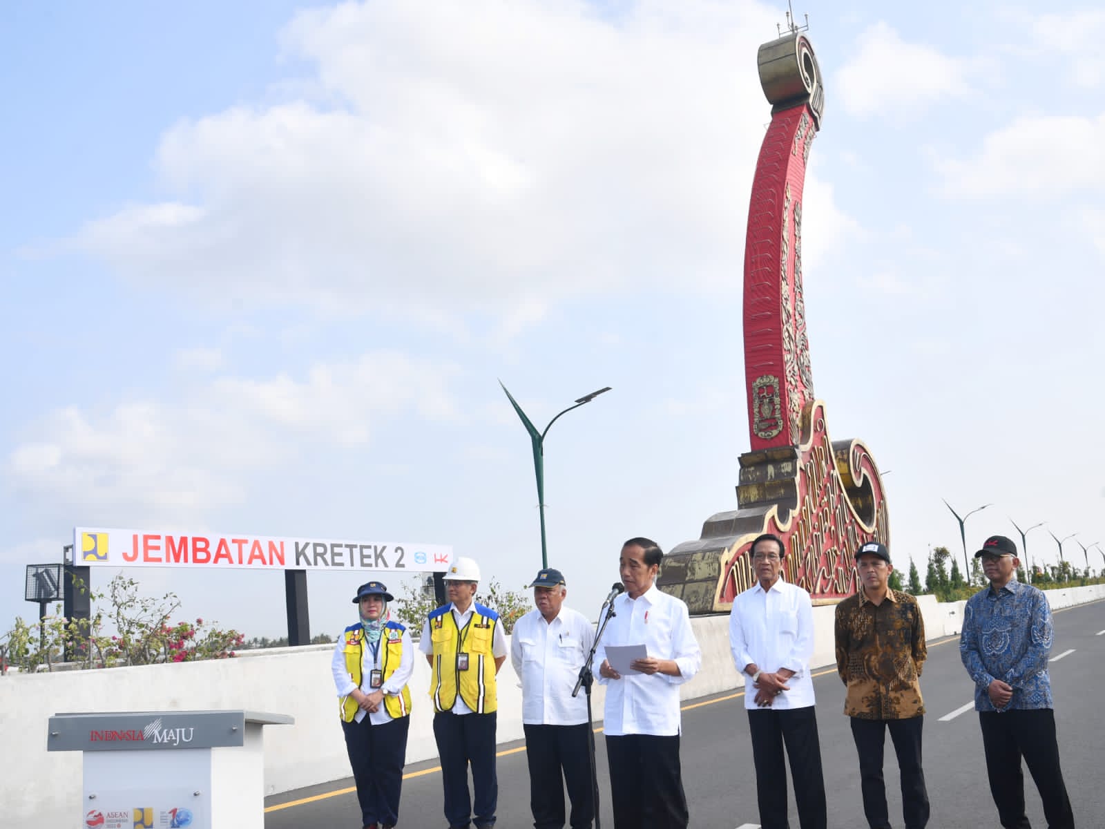 Dukung Jalur Lintas Selatan, Jokowi Resmikan Jembatan Kretek 2, Bantul