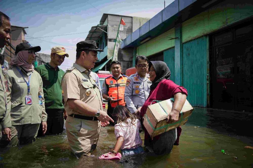 Atasi Banjir Rob di Muara Angke, Pj. Gubernur Teguh Setyabudi Kebut Pembangunan Tanggul Pantai