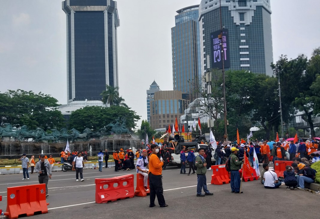 Jalan Kaki, Demo Buruh di Patung Kuda Berlangsung Damai