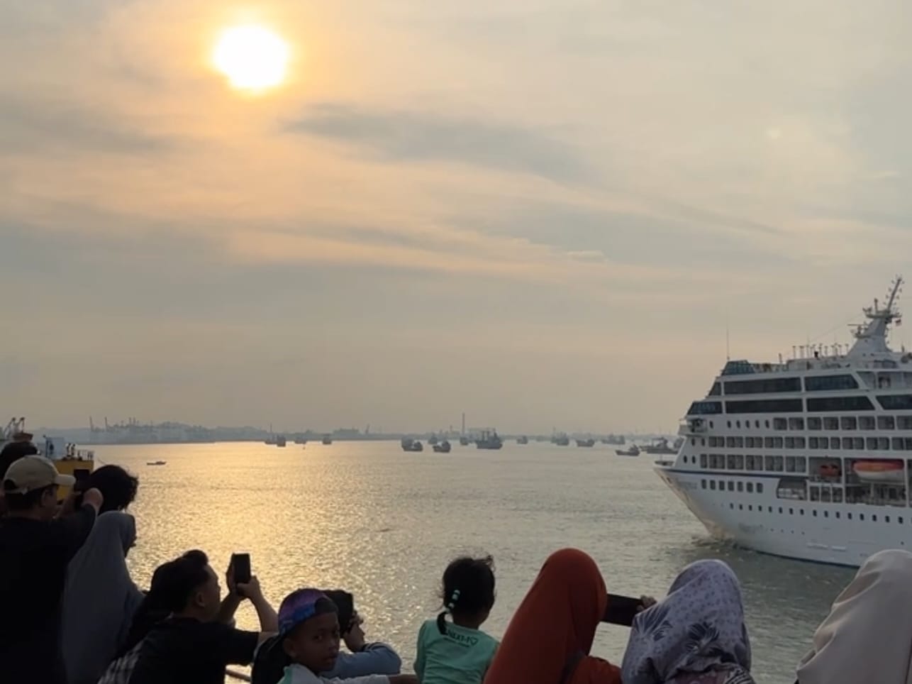 Surabaya North Quay Raih Juara 1 Kategori Shopping and Recreational Tourism dalam Surabaya Tourism Awards 2025