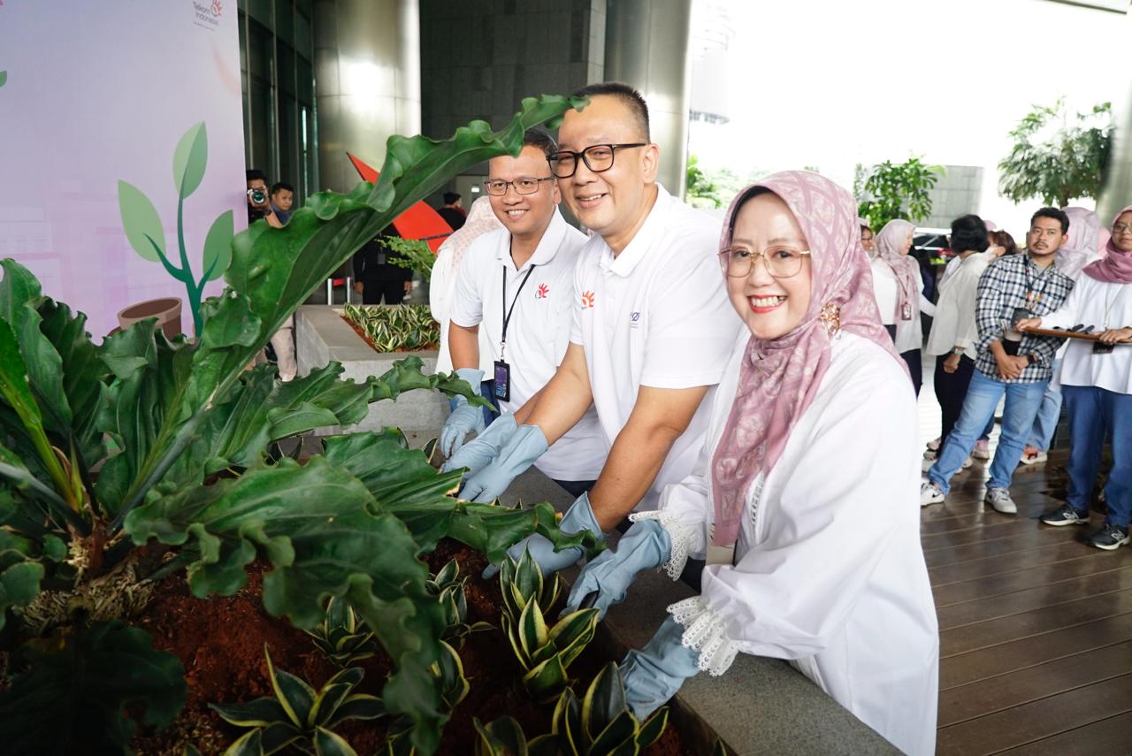 Perkuat Aksi ESG GoZero Persen, TelkomGroup Gelar Program Jejak Hijau Srikandi