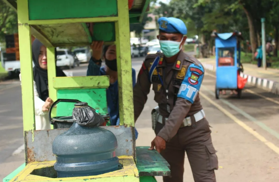 Puluhan PKL di Kawasan Pusat Pemkab Tangerang Disanksi Tipiring