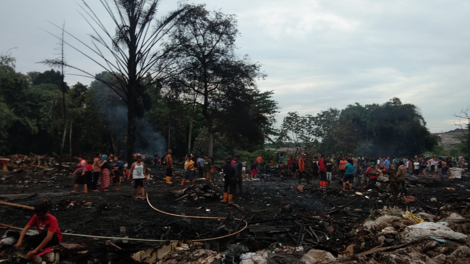 Puluhan Bedeng di Bantargebang Dilalap si 'Jago Merah',  Diduga Korsleting Listrik 