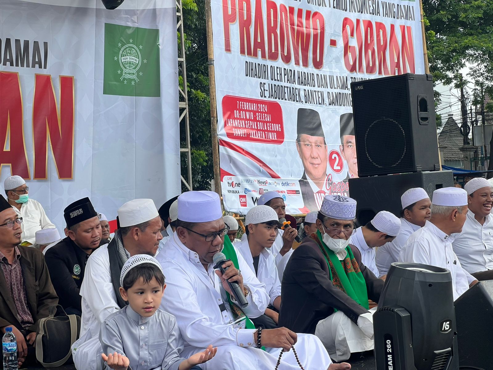 Ratusan Habib dan Kiai Gelar Doa dan Zikir di Condet, SKIBER Doakan Prabowo-Gibran Menang 1 Putaran