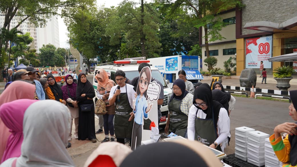 Jemput Bola, BGN Kenalkan MBG Secara Langsung di CFD Depok