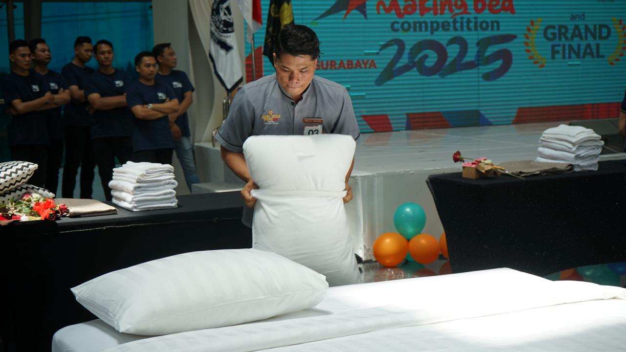 Rapikan Tempat Tidur Dikompetisikan Lagi oleh Royal Regantris Hospitality, Grand Final Making Bed Competition di Lima Kota Berakhir di Surabaya