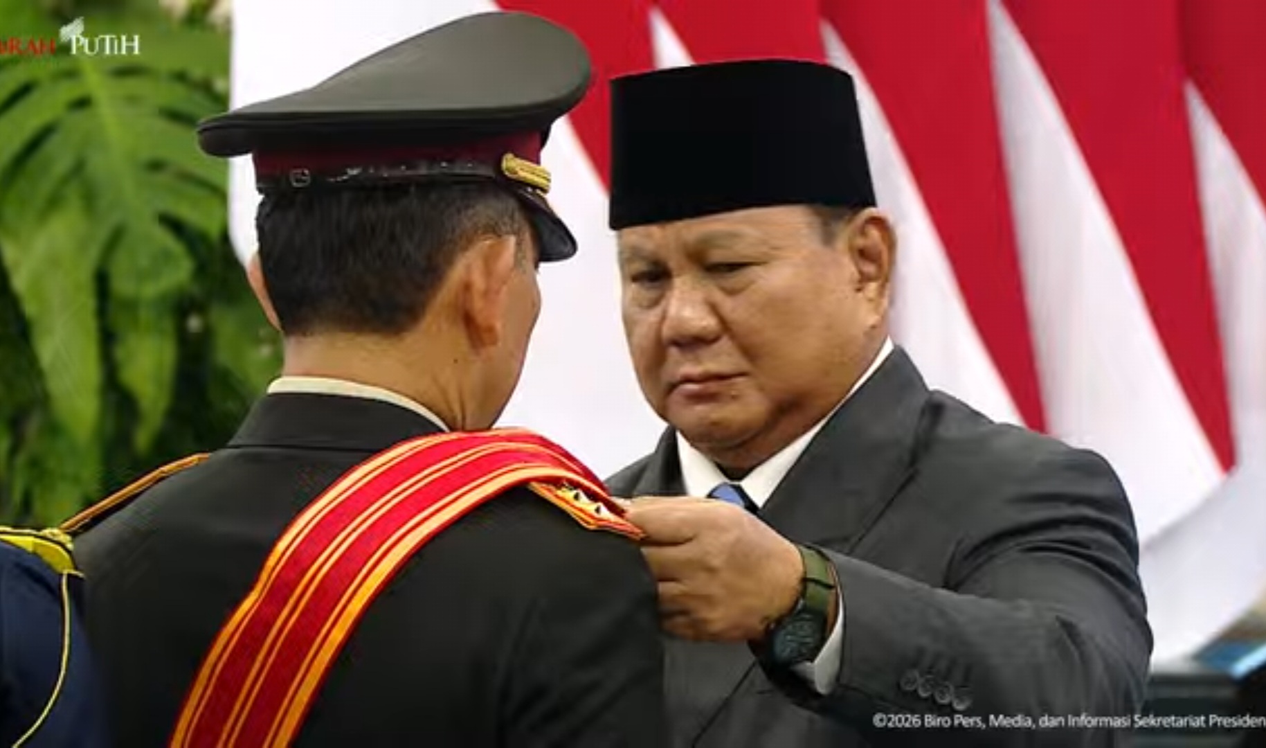 Prabowo Anugerahi Bintang Mahaputera Adipurna kepada Listyo Sigit