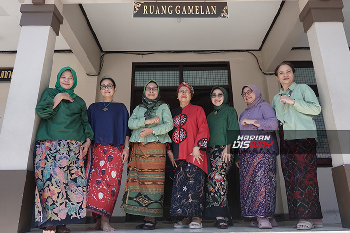Berbagi Wawasan Motif Batik, Komunitas Cinta Berkain Indonesia selalu Adakan Pertemuan dengan Tema
