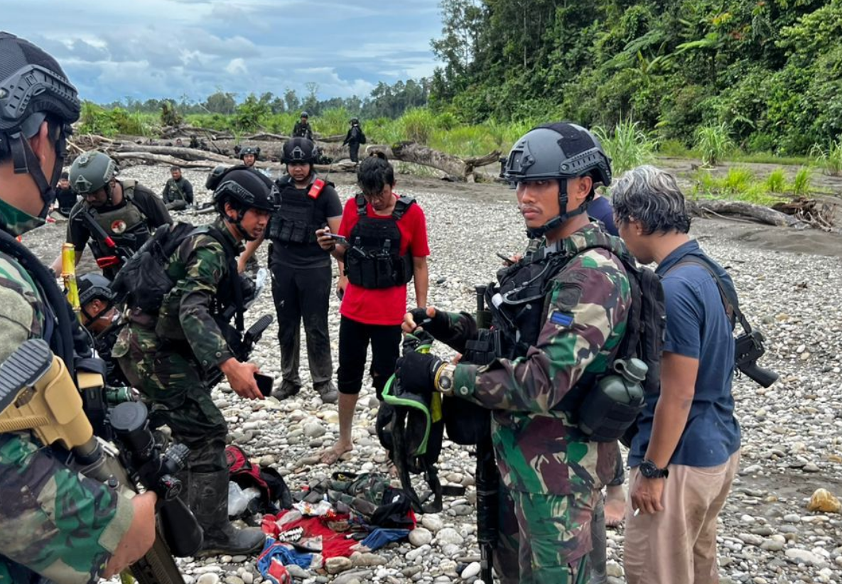 5 Mayat Kelompok KKB Dievakuasi Usai Kontak Tembak dengan TNI 