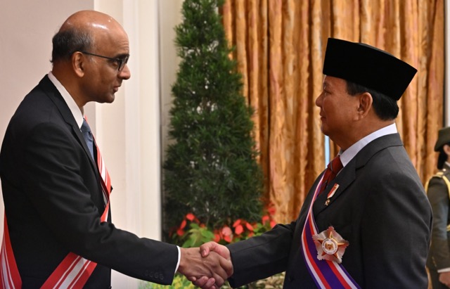 Prabowo Subianto Terima Penghargaan Militer Tertinggi dari Pemerintah Singapura