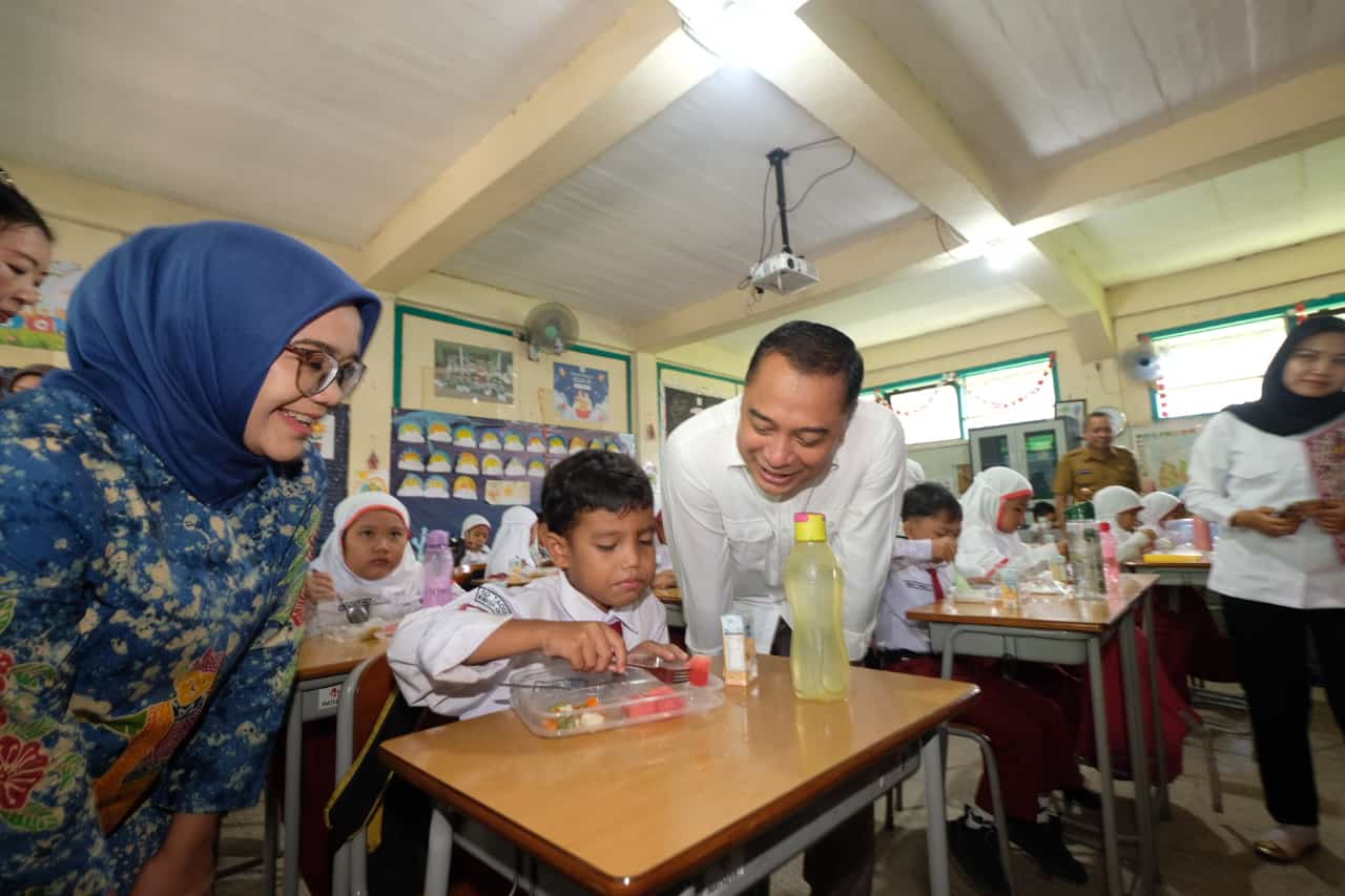 Anggaran MBG Surabaya Rp1,1 Triliun Dialihkan untuk Bangun Sekolah dan Perbaikan Kampung