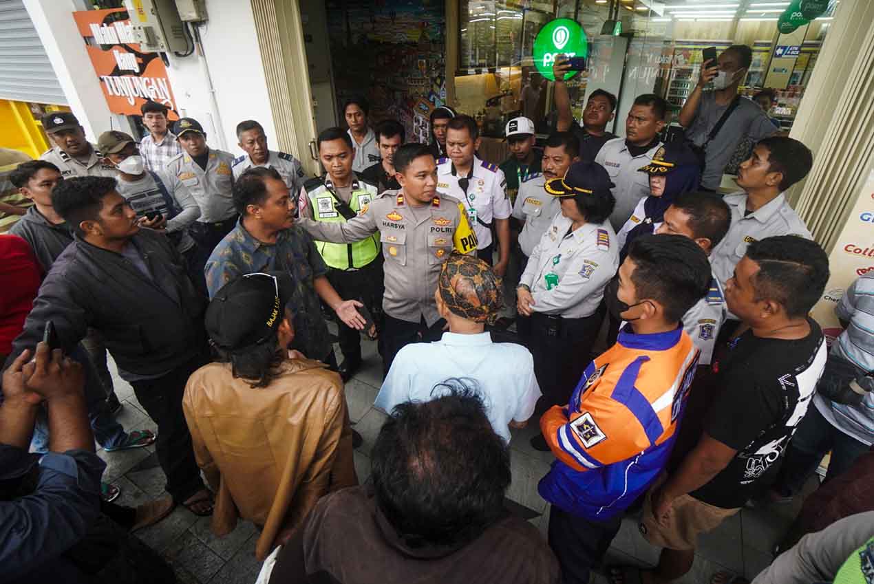Paguyuban Jukir Bantah Ada yang Jukir Liar di Surabaya, Tantang Bertemu Wali Kota Eri Cahyadi
