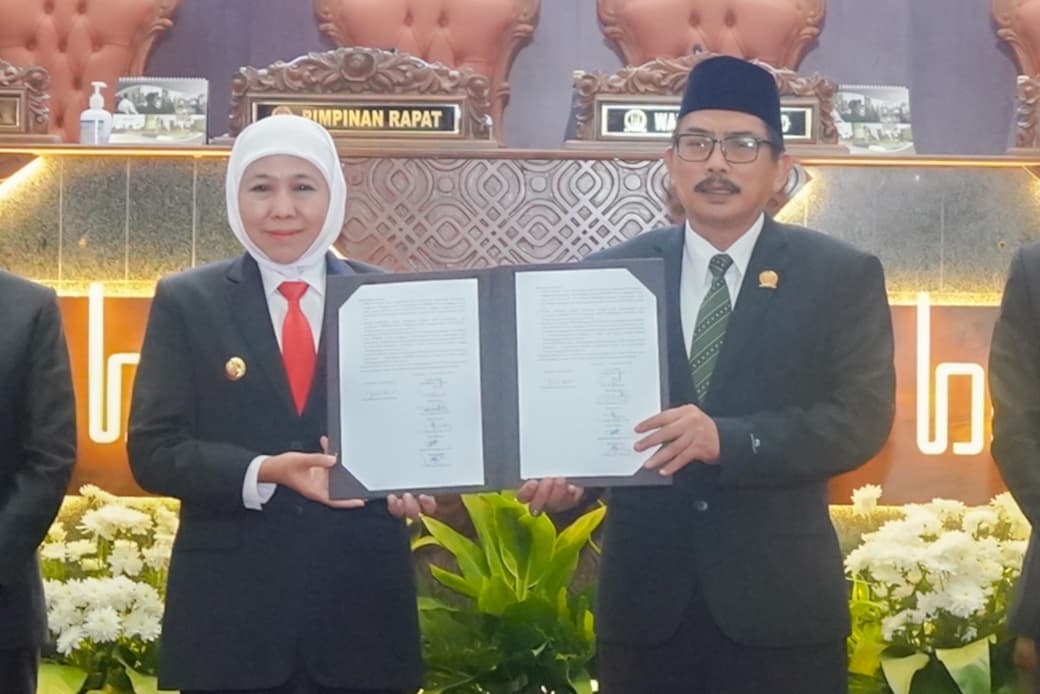 Gubernur Khofifah dan Pimpinan DPRD Jatim Sepakati Raperda P-APBD, Fokus Pendidikan, Kesehatan, dan Pengentasan Kemiskinan