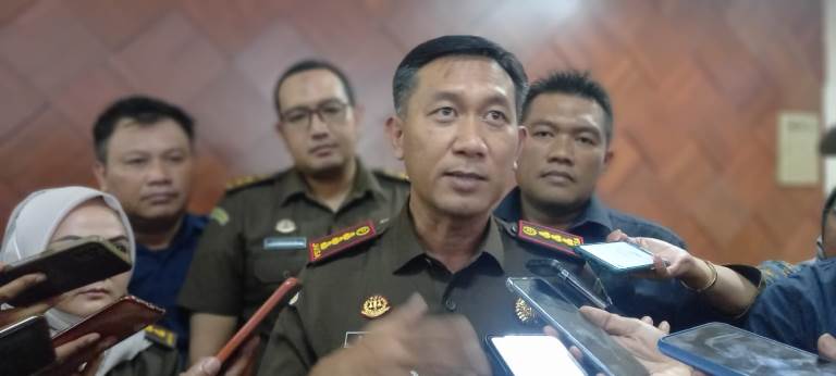 Penjualan Barang Sitaan Satpol PP Surabaya: Polisi Menyidik, Jaksa Menyelidik