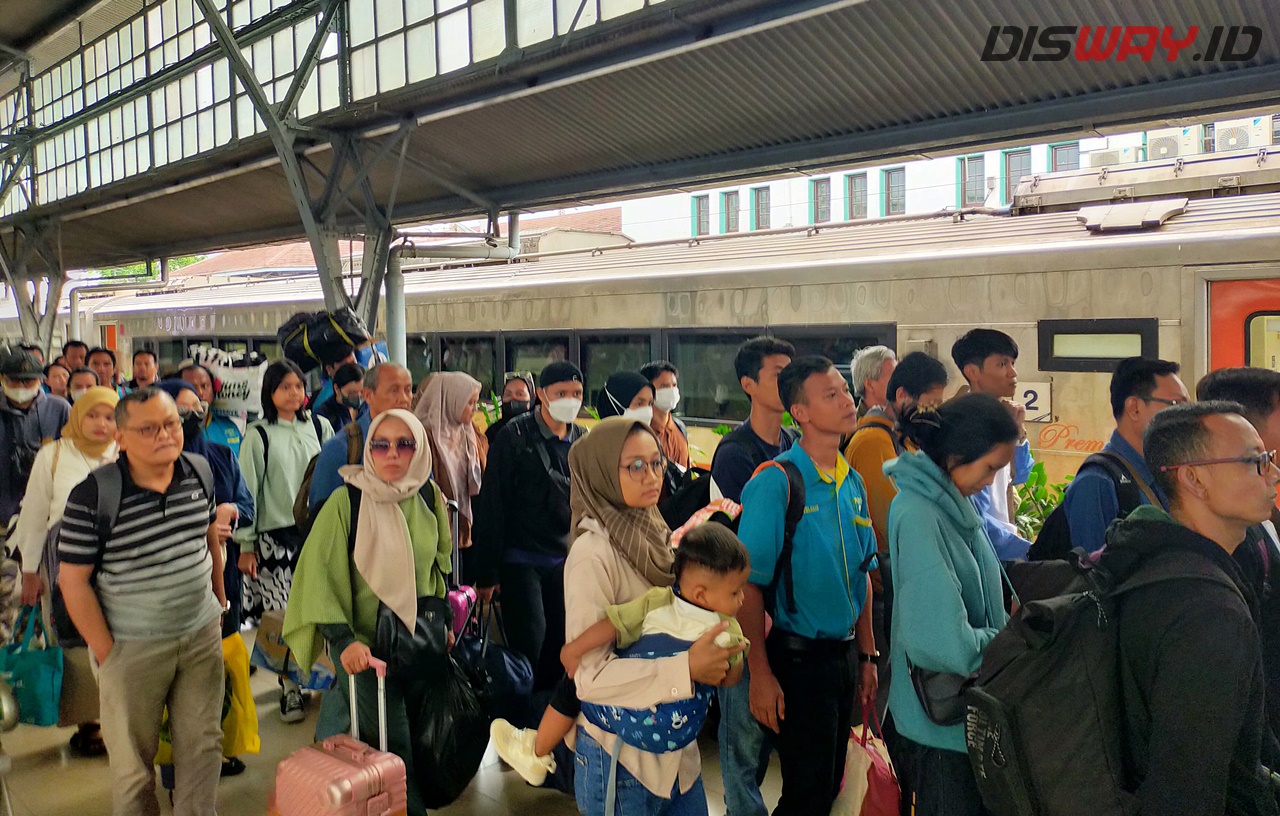 Tiket KA Keberangkatan Gambir dan Pasar Senen Libur Nataru Sisa 57 Persen Lagi