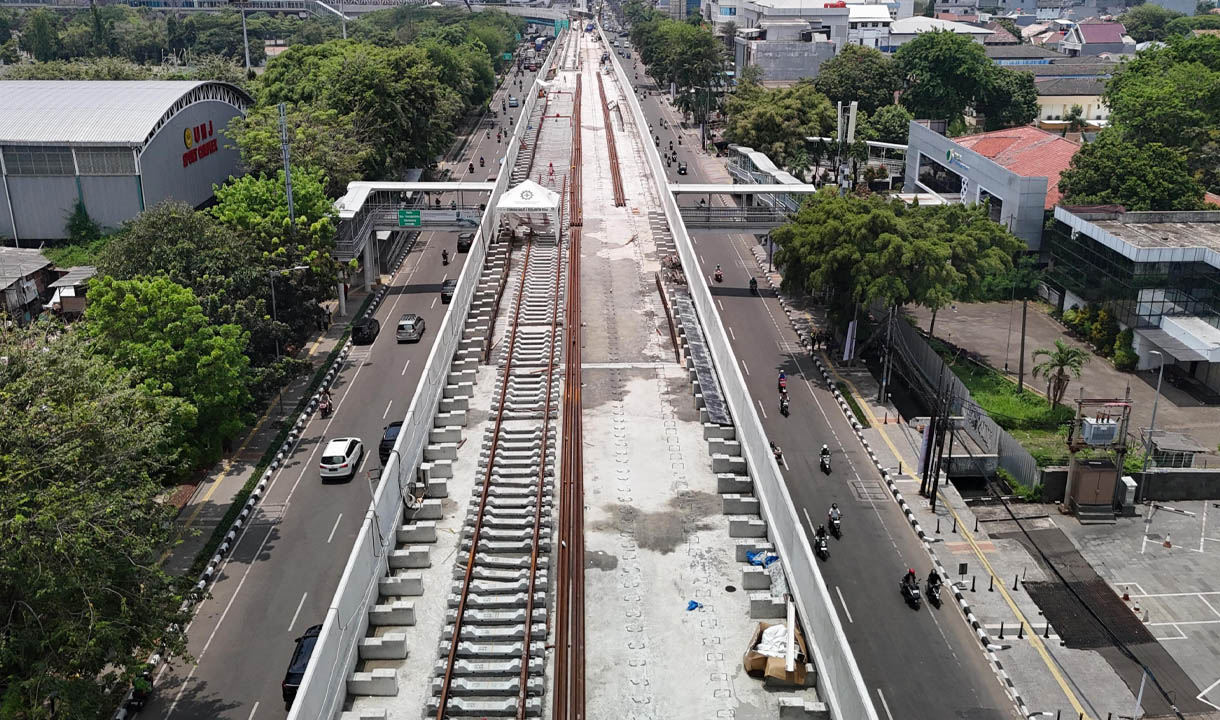 Progres Pembangunan LRT Jakarta Fase 1B Capai 29.17 Persen, Siap Uji Coba Track 