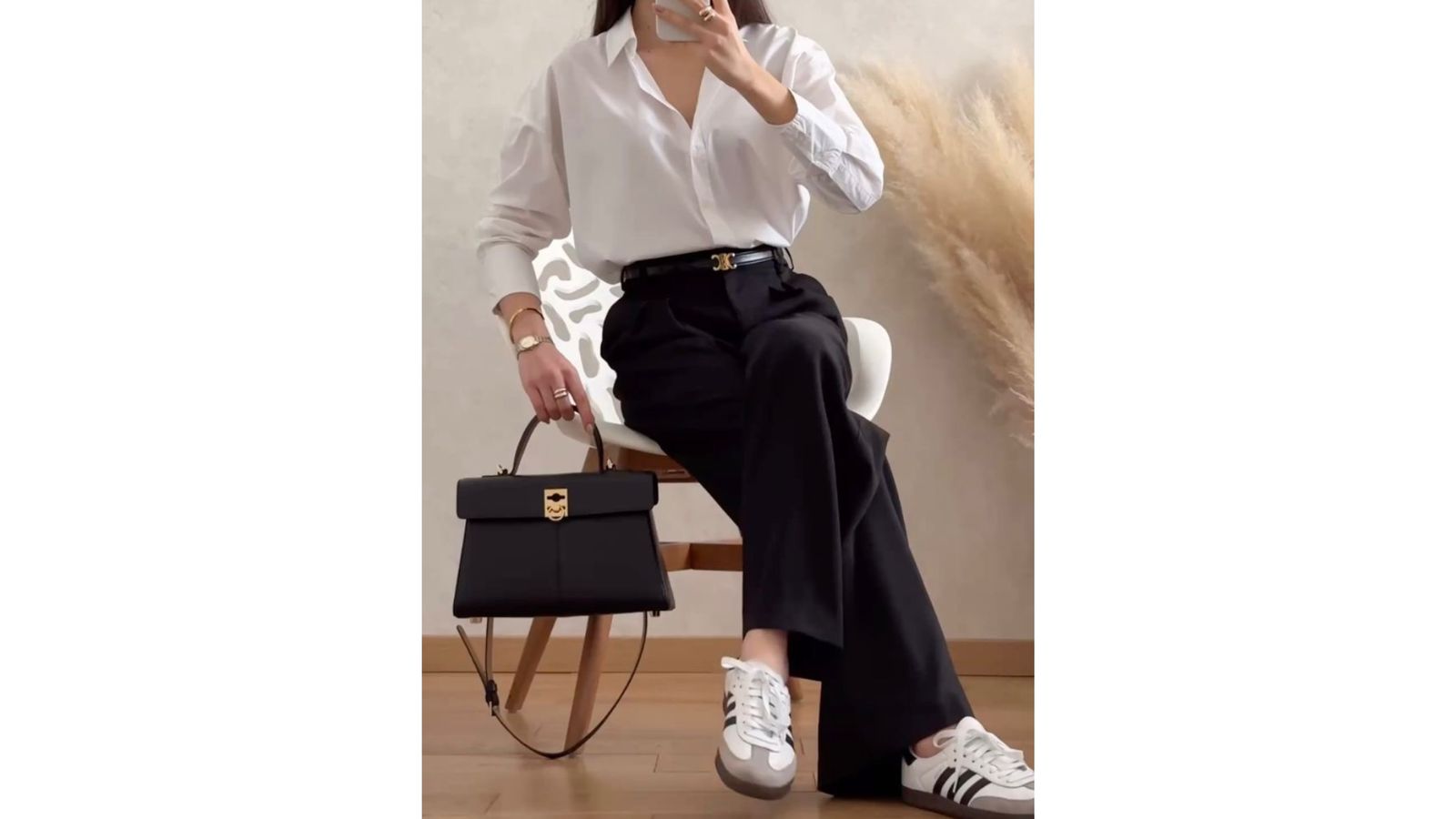 Fashion Hitam Putih, Pilihan Aman tapi Selalu Menawan