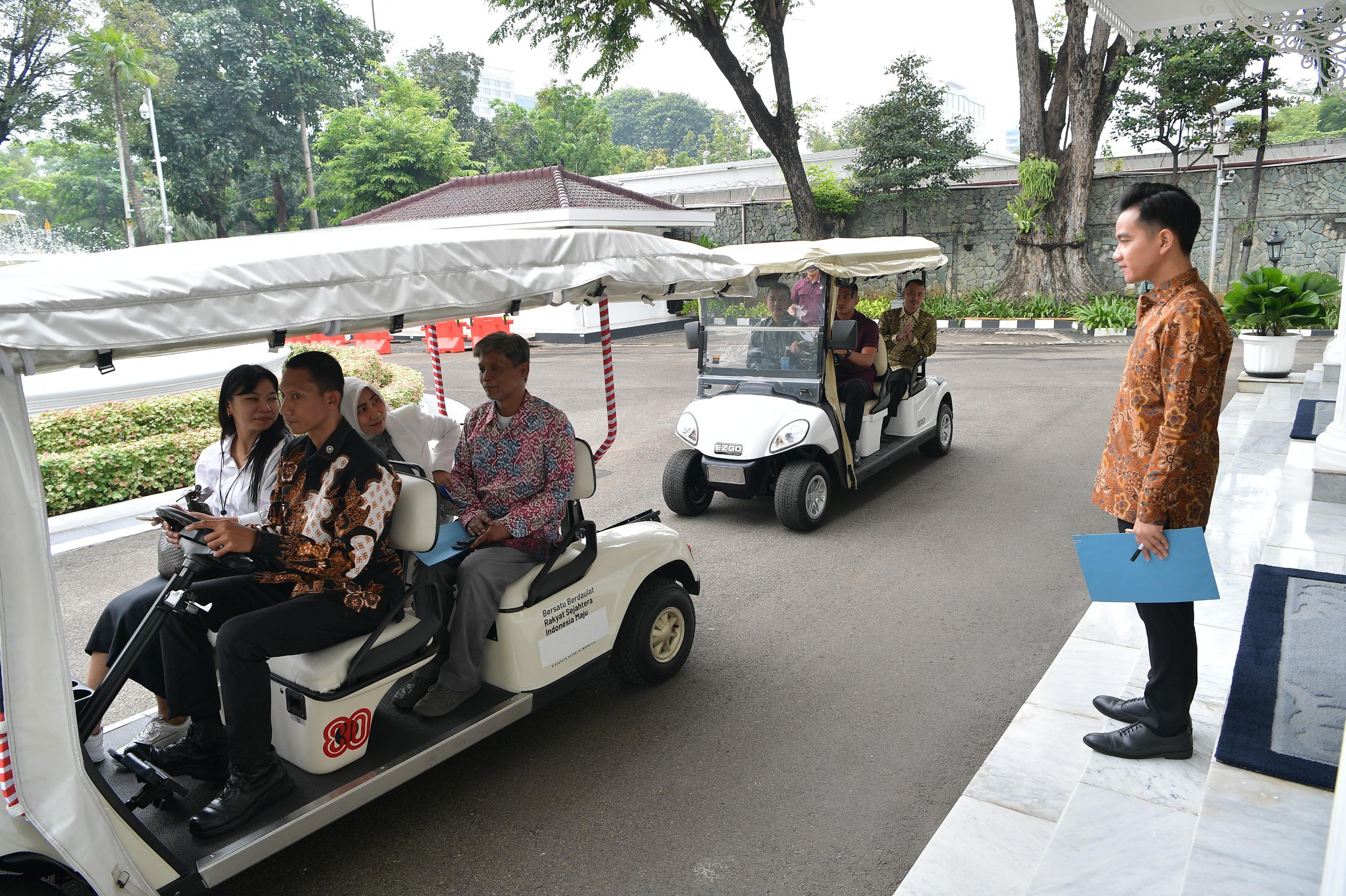 Wapres Dukung Pendidikan Buruh Pelabuhan Lewat Program 'Buruh Sekolah, Buruh Sarjana'